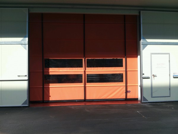 2013. 09. 06 창원 S사의 BELT ROLL DOOR - 1SET 설치공사 완료